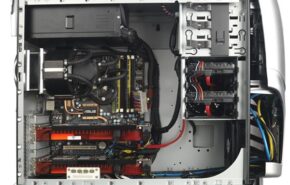 Alienware Aurora: Agora com AMD Phenom 9850.