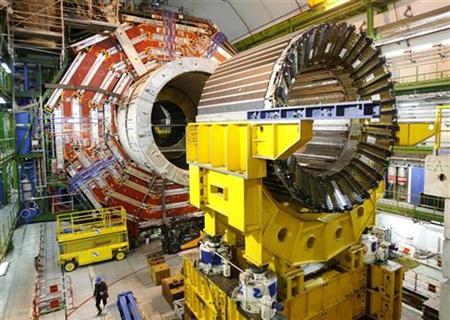 lhc cern - LHC volta com metade da capacidade