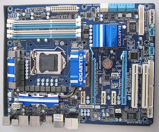 Gigabyte P55A UD4 board 01 - Nova e melhorada GA-P55A-UD4 (SATA 3 e USB 3.0)