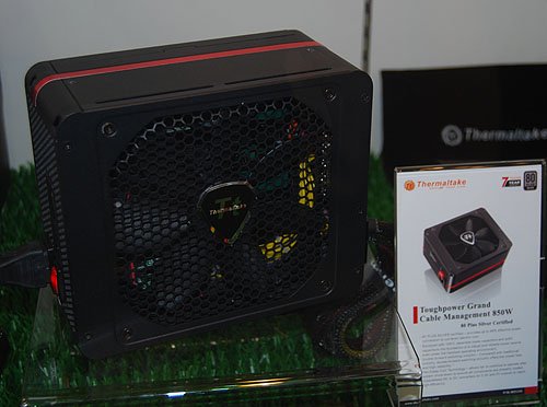 ToughpowerGrand - ThermalTake lançará a Toughpower Grand em janeiro