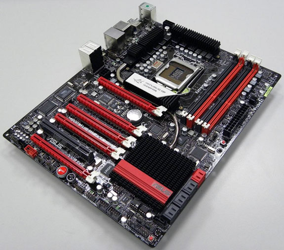 Asus Maximus III Extreme board 01 - ASUS Maximus III Extreme P55