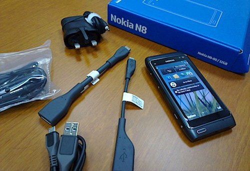 n832gb - Nokia N8 com 32 GB?