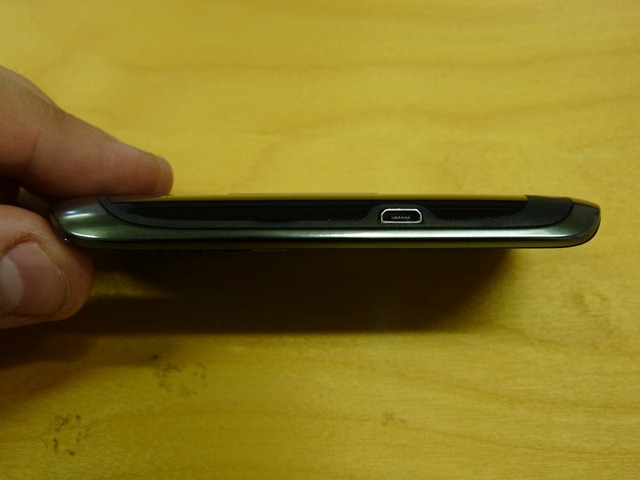 p1060168 thumb - Nova BlackBerry Curve 9360 com BlackBerry OS 7