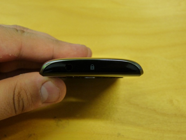 p1060169 thumb - Nova BlackBerry Curve 9360 com BlackBerry OS 7