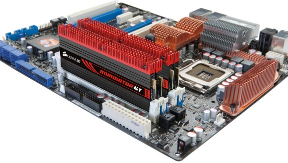 corsair dominator qc 32gb ddr3 - Kit de memórias DDR3 Corsair Dominator de 32 GB por 999 dólares
