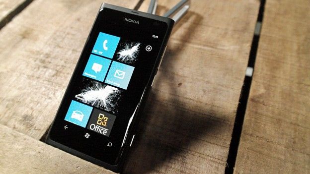 batmanlumia5 - Próximo Nokia Lumia 900 edição especial Batman