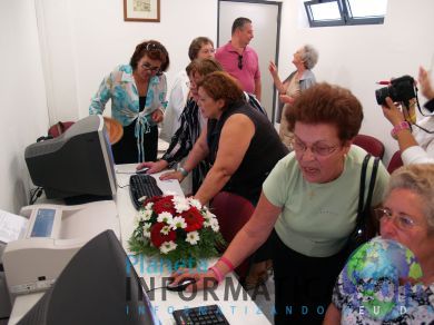 261007ei - Internet: Navegar na rede melhora desempenho cerebral