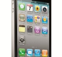 O iPhone 4 é lançado oficialmente