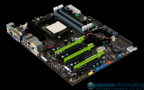 nforce 980a sli 3qtr med - Primeiras imagens da nova placa mãe nForce 980a SLI de NVIDIA