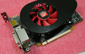 Radeon HD 5750 avistada e testada