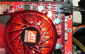 Um CrossFire heterogêneo: Radeon HD 2900 XT e 3870 juntas
