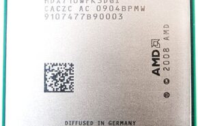 Phenom II X3 710 torna possível ativar os quatro núcleos