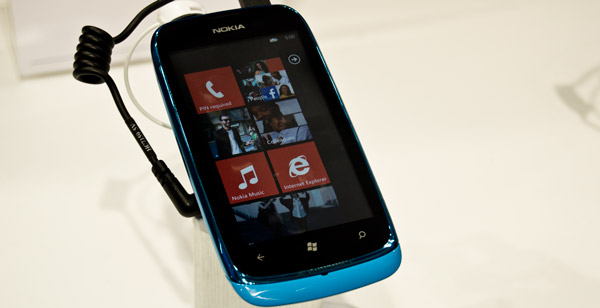 nokia lumia 610 02 - Os melhores smartphones para dar de presente no Natal