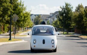 waymo-taxi Empresa de táxi faz testes em carros autônomos com viagens gratuitas