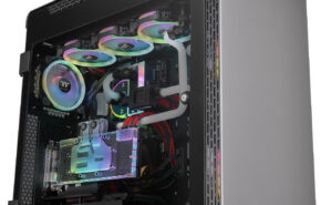 Thermaltake A700 Aluminum TG: Torre completa ‘Premium’ com bahías PCI rotativos