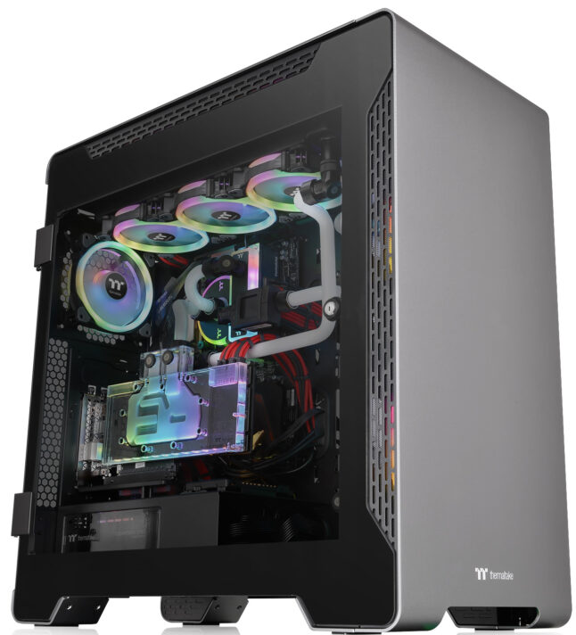 Thermaltake A700 Aluminum TG 3 646x712 - Thermaltake A700 Aluminum TG: Torre completa 'Premium' com bahías PCI rotativos